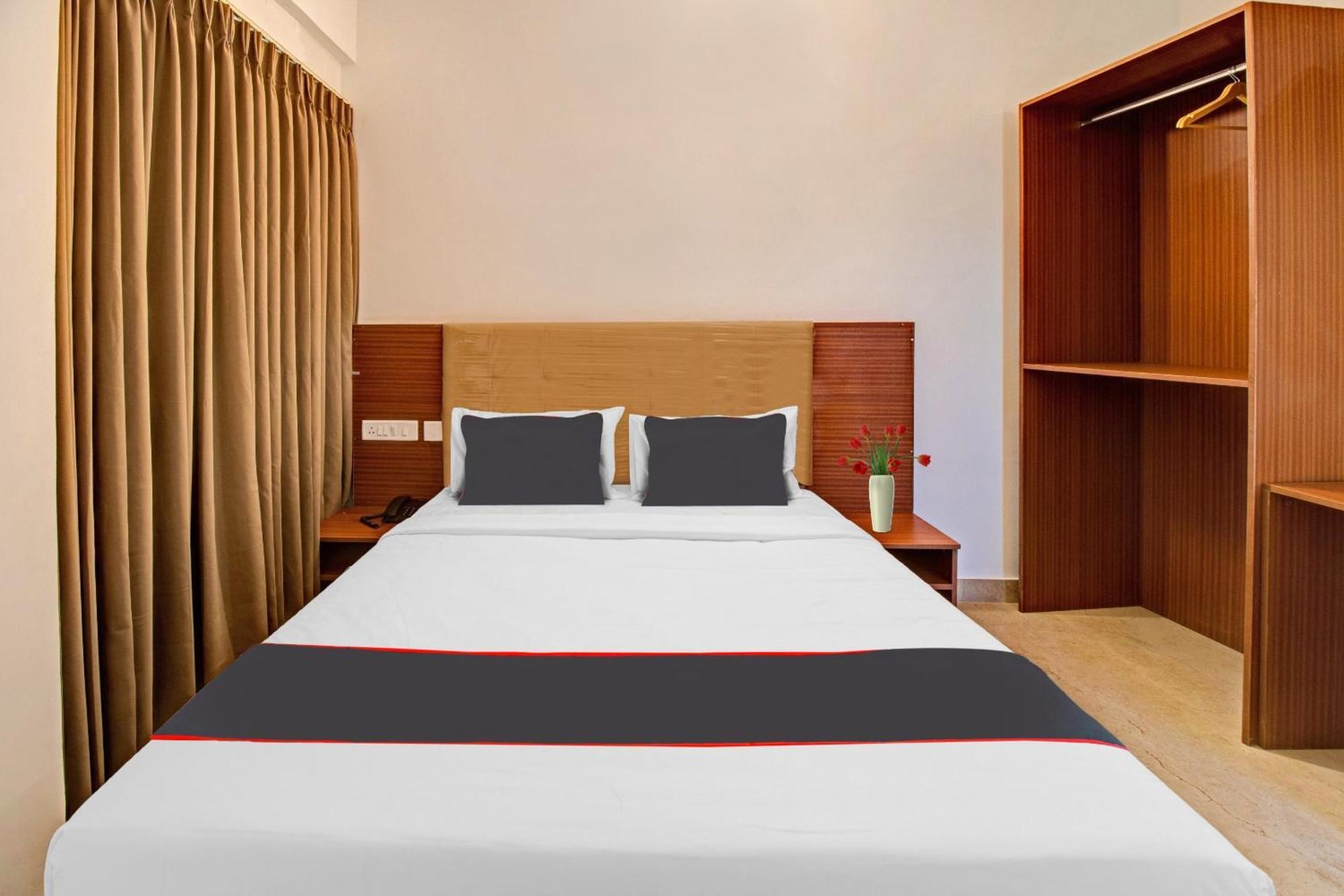 Super Collection O Petals Otium Business Hotel Bengaluru Kültér fotó
