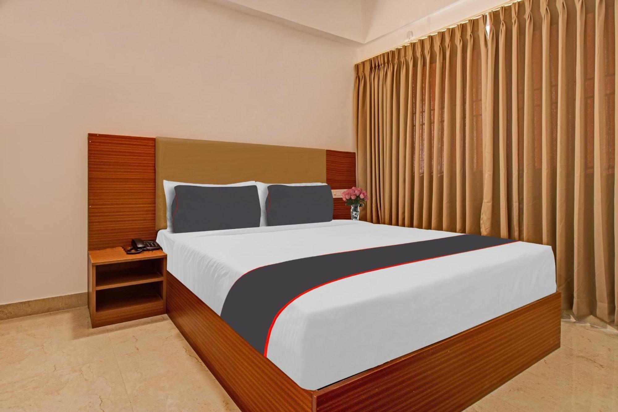 Super Collection O Petals Otium Business Hotel Bengaluru Kültér fotó